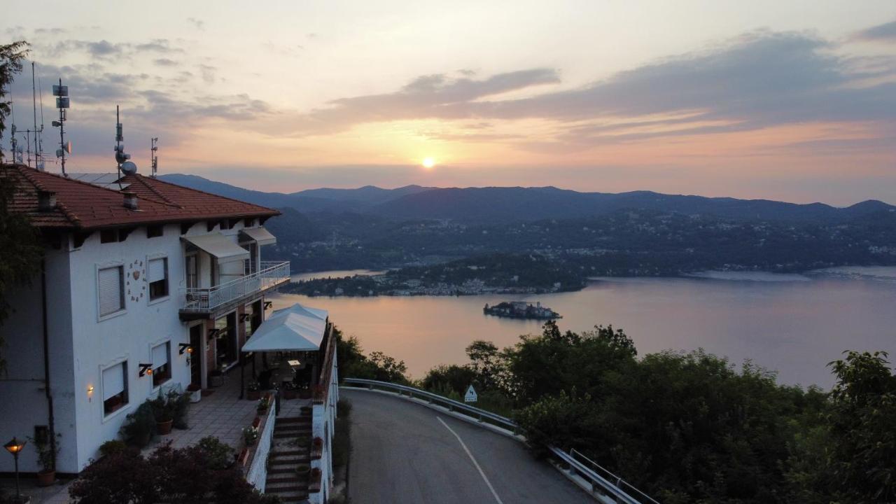 Hotel Panoramico Lago D'Orta (Adults Only) Madonna Del Sasso Kültér fotó