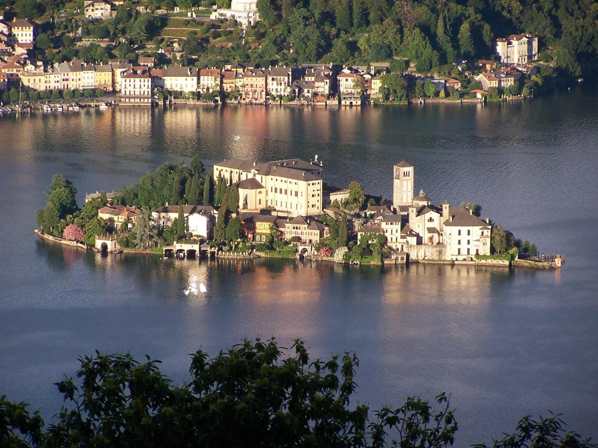 Hotel Panoramico Lago D'Orta (Adults Only) Madonna Del Sasso Kültér fotó