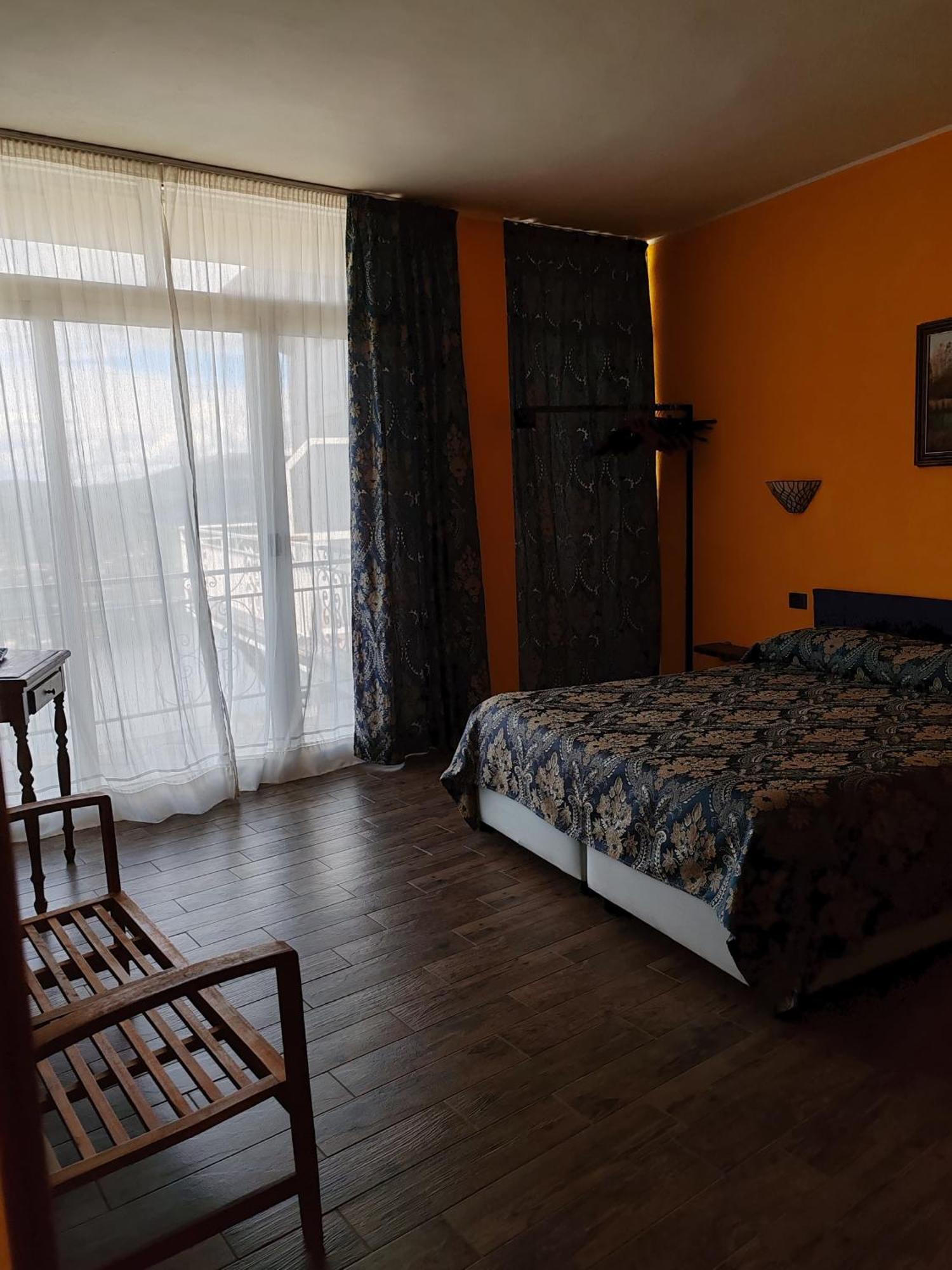 Hotel Panoramico Lago D'Orta (Adults Only) Madonna Del Sasso Kültér fotó