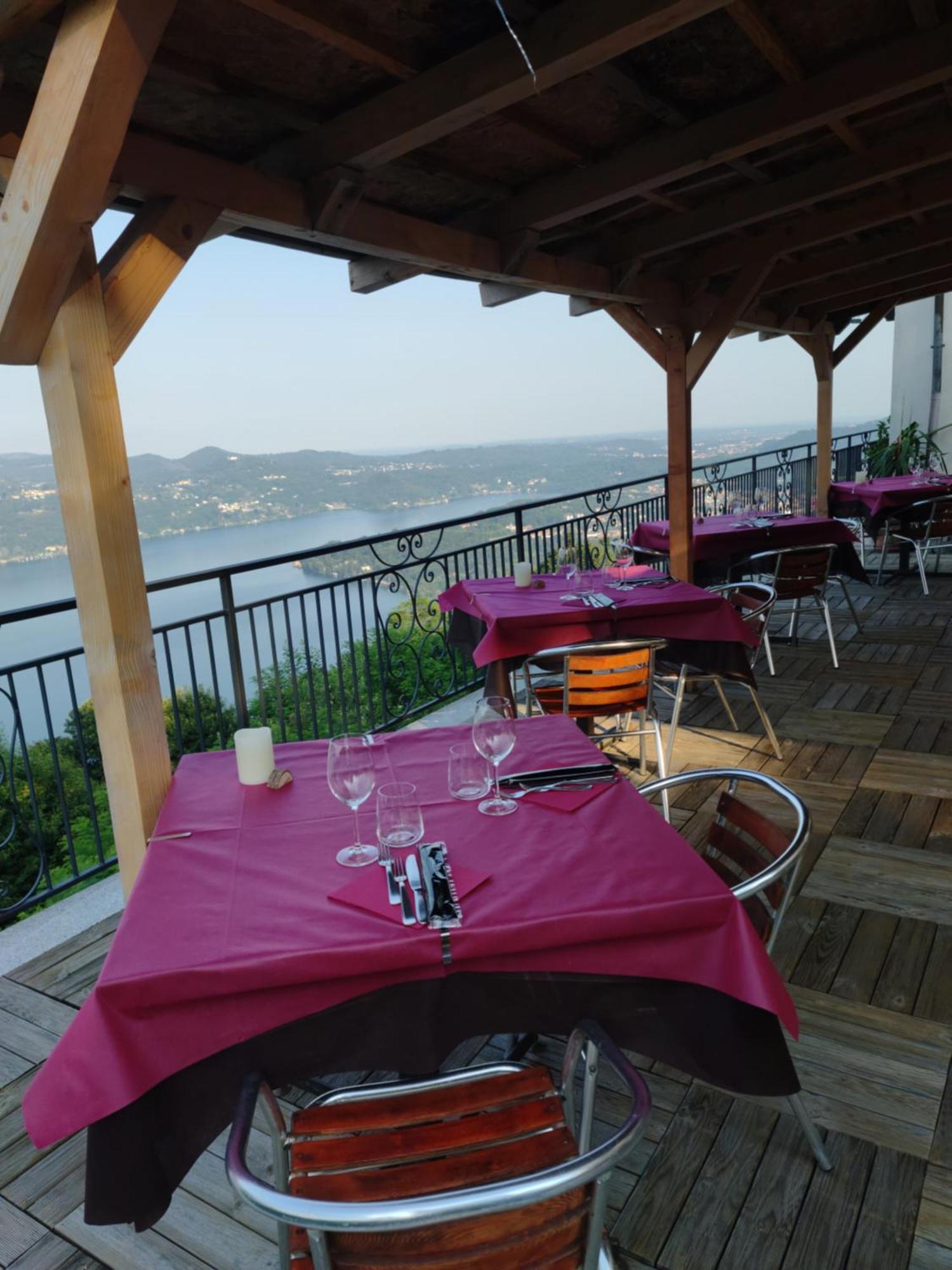 Hotel Panoramico Lago D'Orta (Adults Only) Madonna Del Sasso Kültér fotó