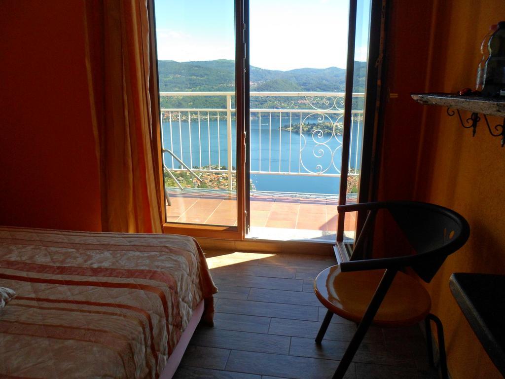 Hotel Panoramico Lago D'Orta (Adults Only) Madonna Del Sasso Kültér fotó