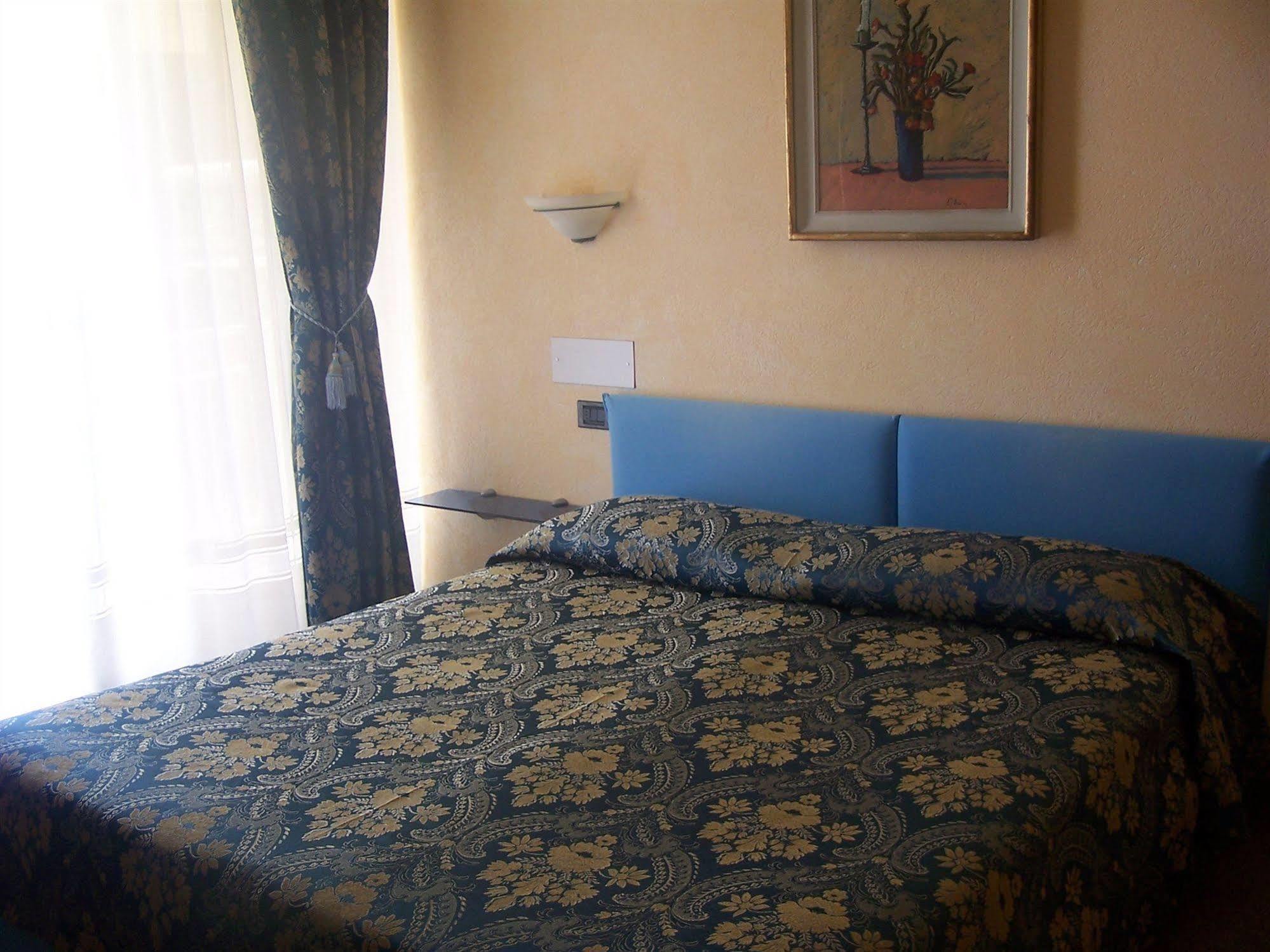 Hotel Panoramico Lago D'Orta (Adults Only) Madonna Del Sasso Kültér fotó