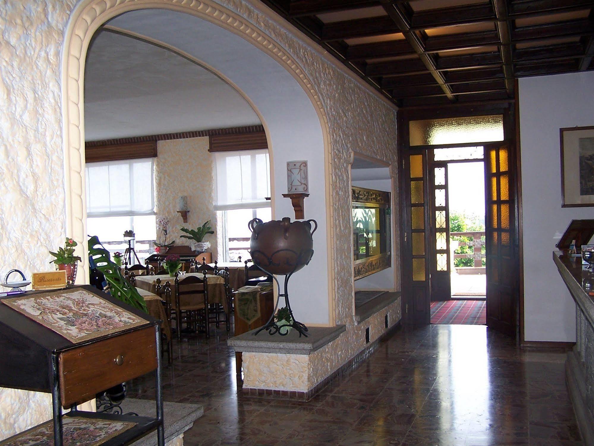 Hotel Panoramico Lago D'Orta (Adults Only) Madonna Del Sasso Kültér fotó