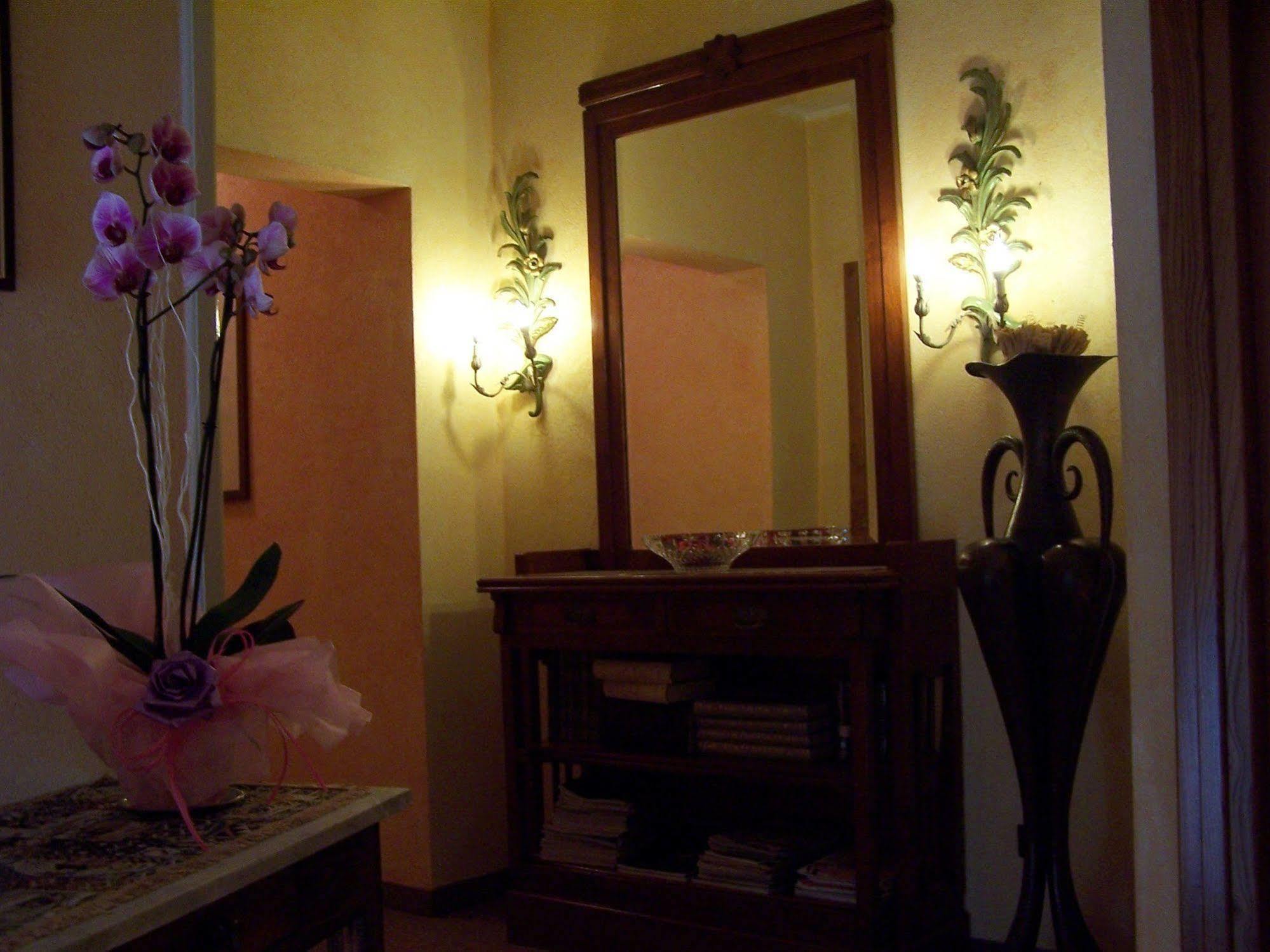 Hotel Panoramico Lago D'Orta (Adults Only) Madonna Del Sasso Kültér fotó